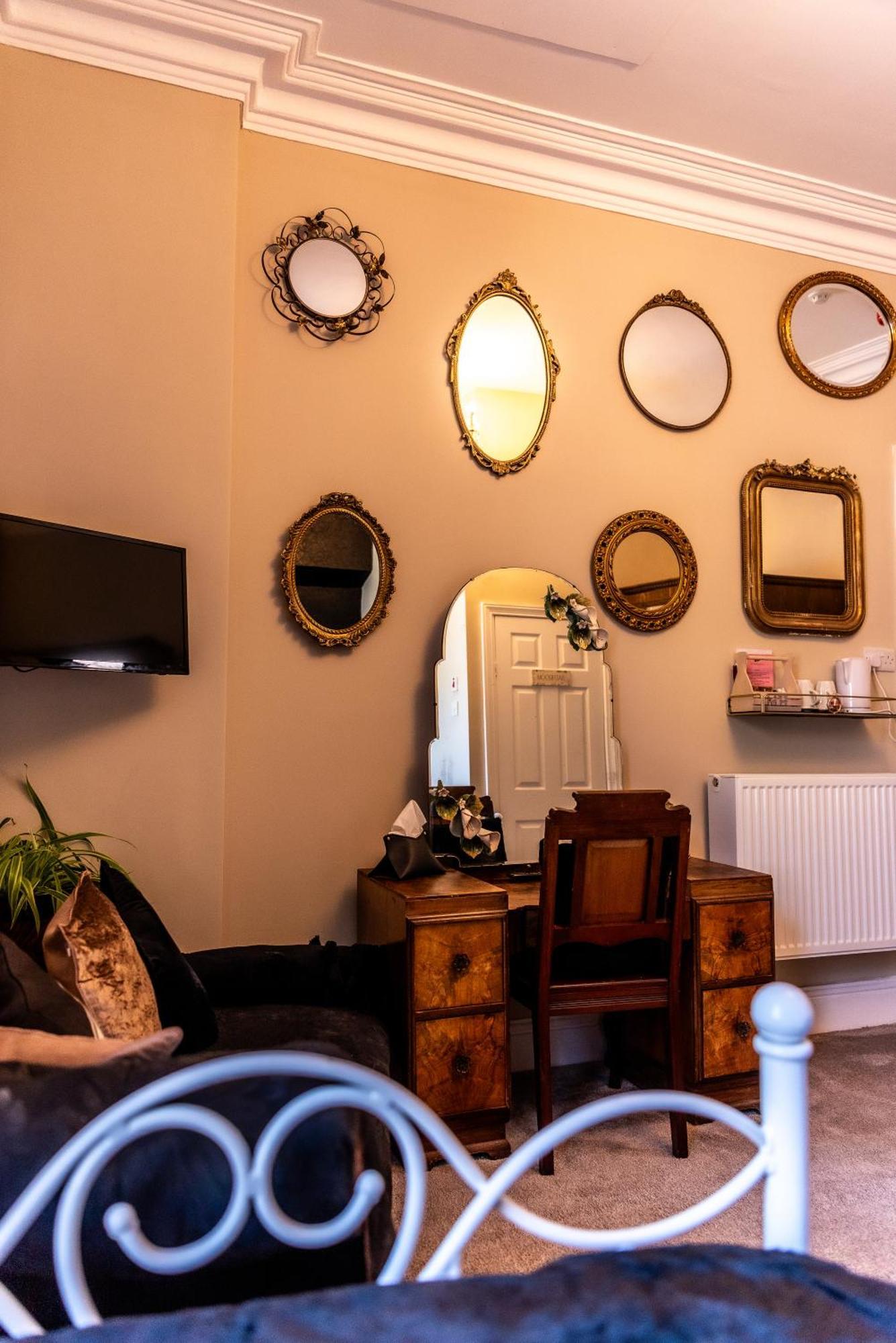 Mulberry House Otel Llandudno Dış mekan fotoğraf